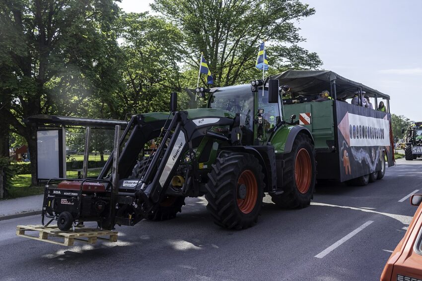 Velours Tractormat voor Fendt 926 Favorit Met gat voor motorrem - Image 2